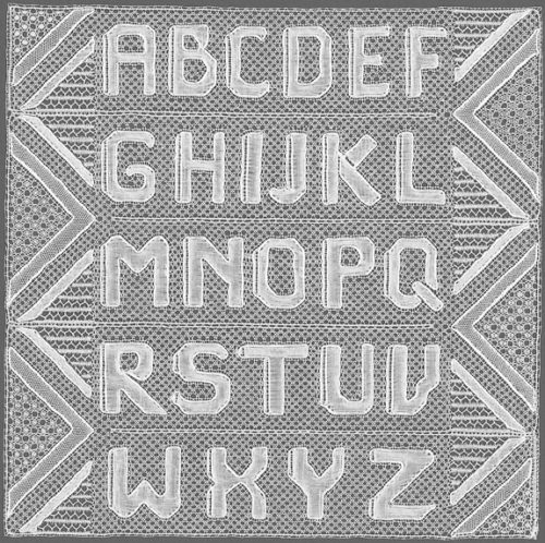 BCF6 Alphabet in Flandrischer Spitze