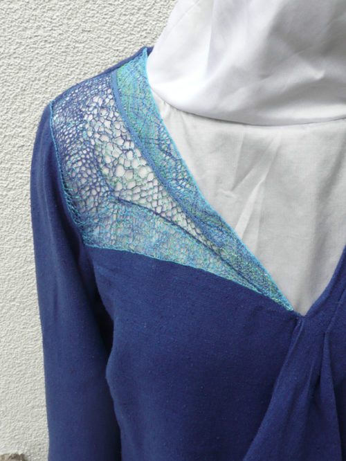 BC66 Schulterapplikation für Kleid oder Tunika